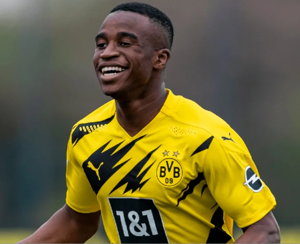 16岁的尤素法·穆科科(youssoufa moukoko)成为德甲历史上最年轻的