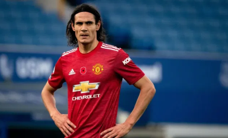 曼联新闻:在英足总启动调查中,艾丁森·卡瓦尼为instagram上深情的